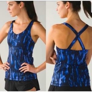 LULULEMON Kanto Catch Me Tank Top Size 4 Support Bra Black Blue Luxtreme Sporty